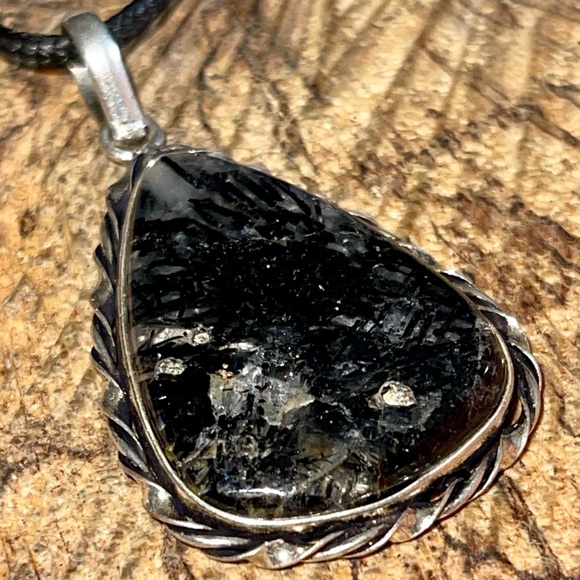 Black Rutile Quartz Pendant 1 7/8” - Picture 4 of 6